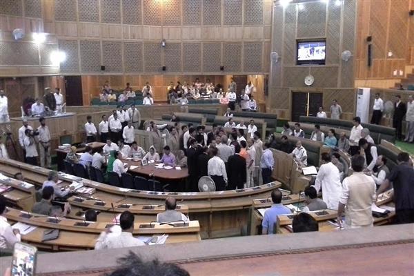 Opp alleges Govt distributing money among voters in poll-bound Ang
